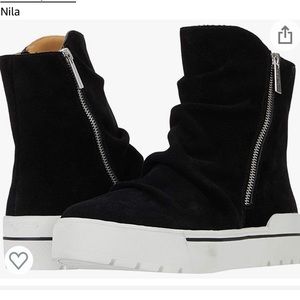 J/slides Nila suede boot in black